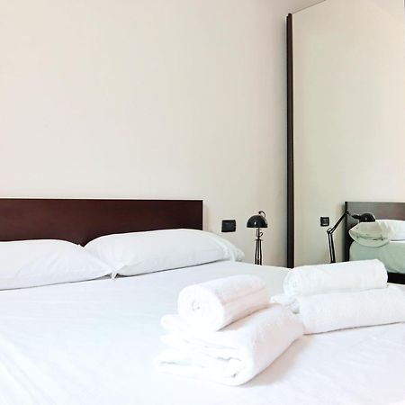 Isola Comfort Apartment Milánó Kültér fotó